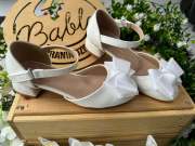 buty komunijne z kokardą