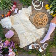 sukienka koronkowa wyszywane kwiaty